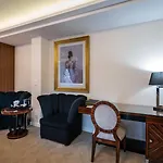Royal Palace 5*