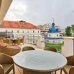 Royal Palace Hotel