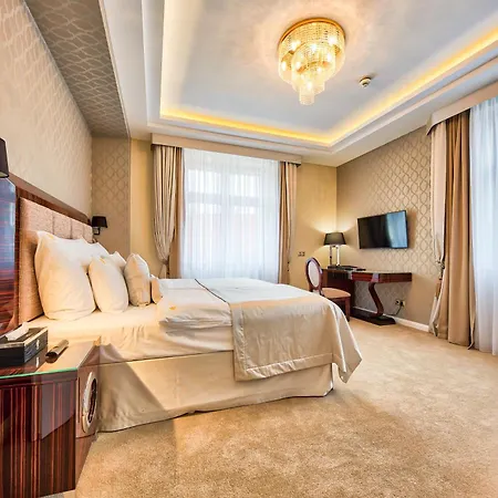 Royal Palace Hotel