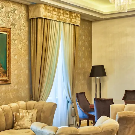 Royal Palace 5*