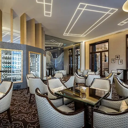 Royal Palace 5*